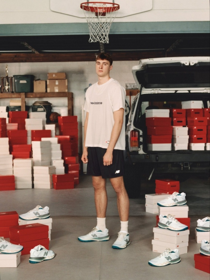 NBA｜弗拉格首款PE鞋亮相，新配色诠释缅因绿意，揭秘球鞋市场新热点