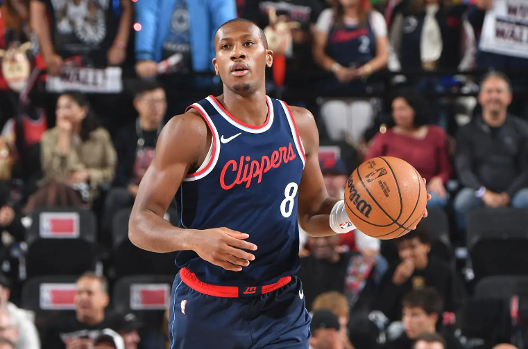 NBA季前赛|快船109-91轻取国王,邓恩防守炸裂却攻弱显眼