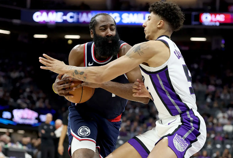 NBA快船109-91碾压国王，哈登季前赛表现只有8分，三分0中令人失望