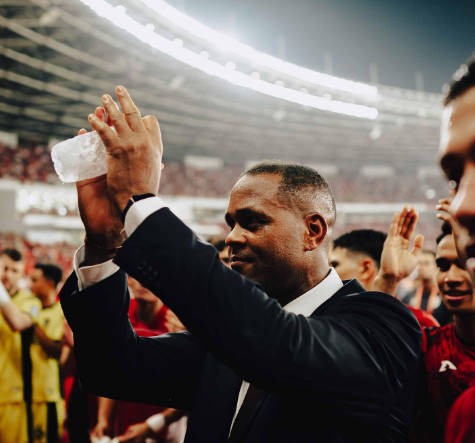 印尼足协震荡！克鲁伊维特被解雇，世界杯梦碎背后那些槽点