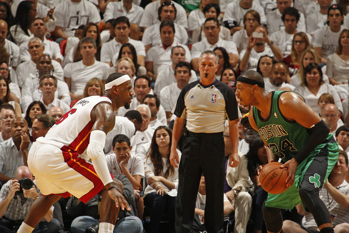 NBA｜皮尔斯力挺詹姆斯：没有他，我不可能成75大，竞争成就真传奇！