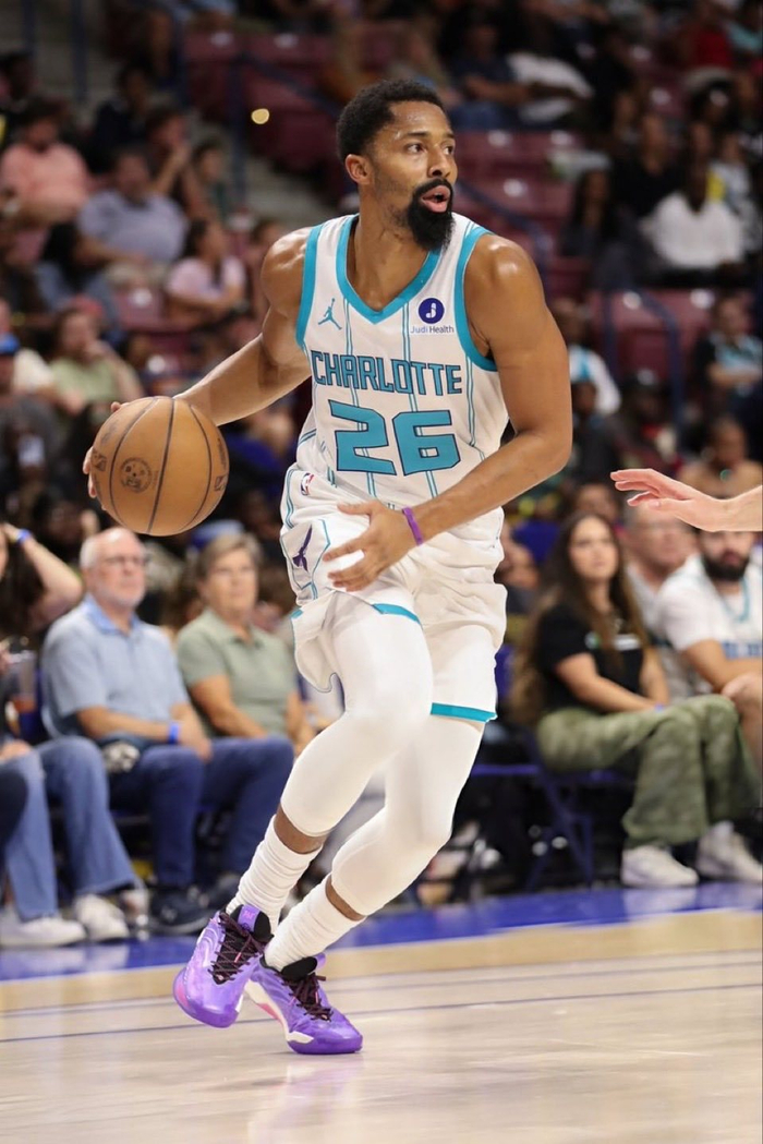 NBA｜火箭差约120万美元被迫等待，丁威迪被黄蜂裁掉引发连锁反应