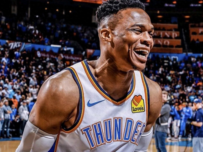 NBA｜360万美元加盟国王，威少从MVP到老将底薪的戏剧性转折