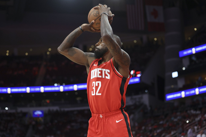 NBA｜半场60-61！火箭老将杰夫-格林17:48上场仅得5分引发质疑