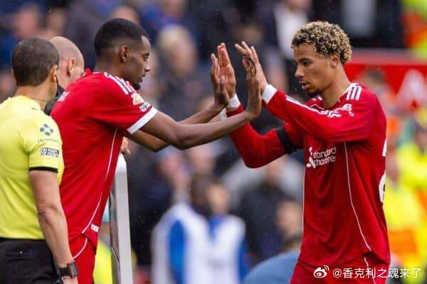 英超｜利物浦本赛季逼抢下滑致防线吃紧，数据揭示3大漏洞与3连败隐患