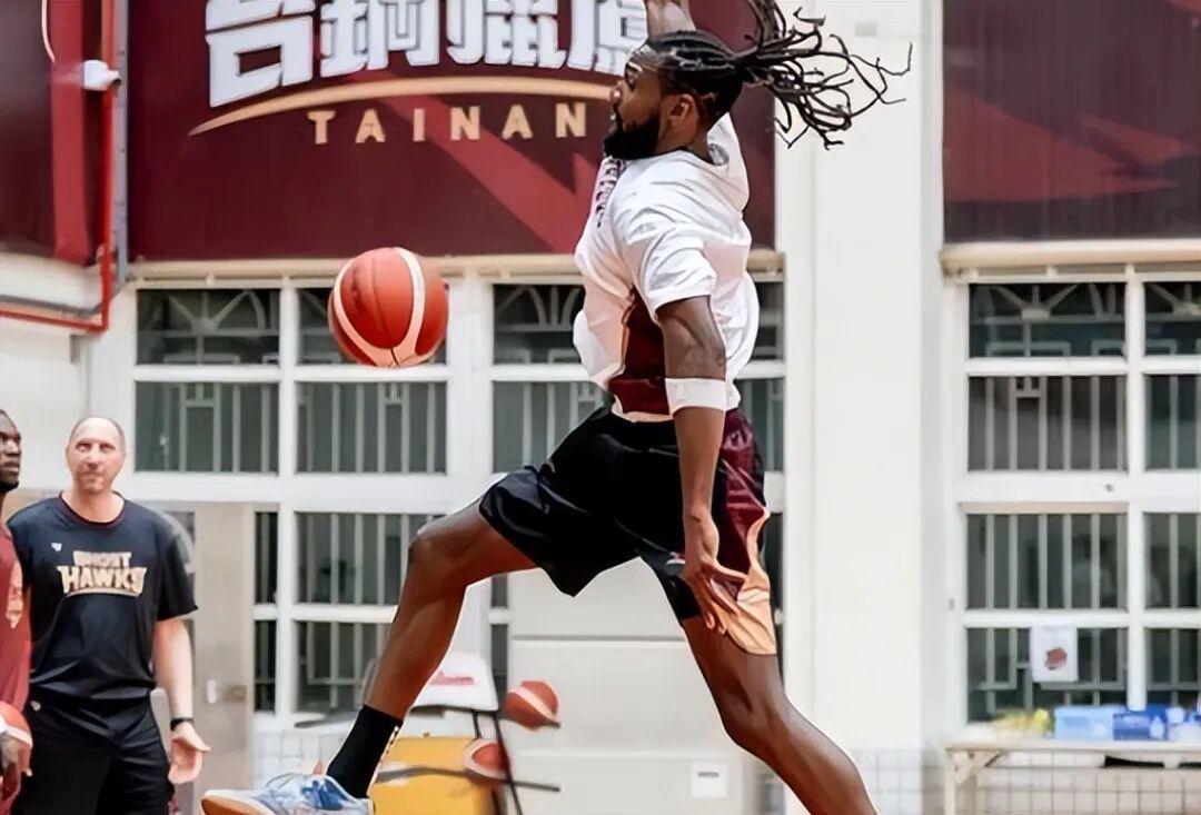 NBA老兵35岁回归台湾联赛！法里德官宣加盟引发两大疑问