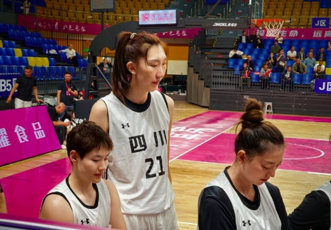 全国女篮锦标赛｜四川93-55大胜晋级，距4连冠仅差1胜