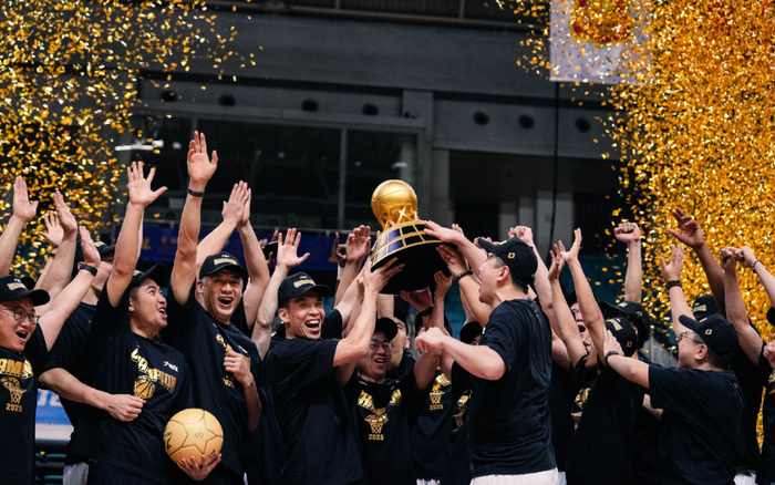 CBA｜25年CBA休赛期警报：香港金牛能否改写1个顽疾？