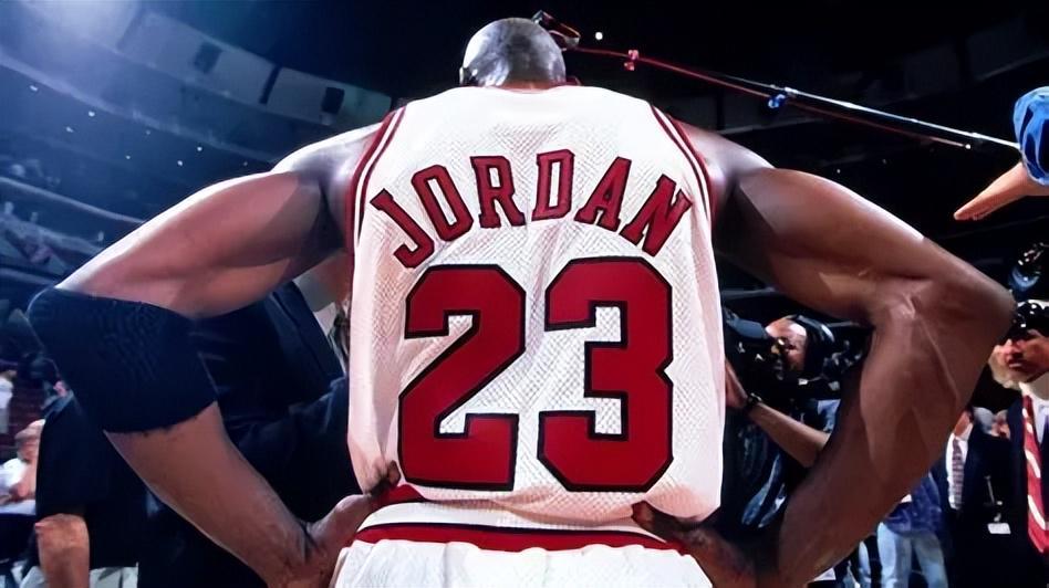 NBA｜5位天赋怪：阿德托昆博、勒布朗詹姆斯等身体数据有多夸张？