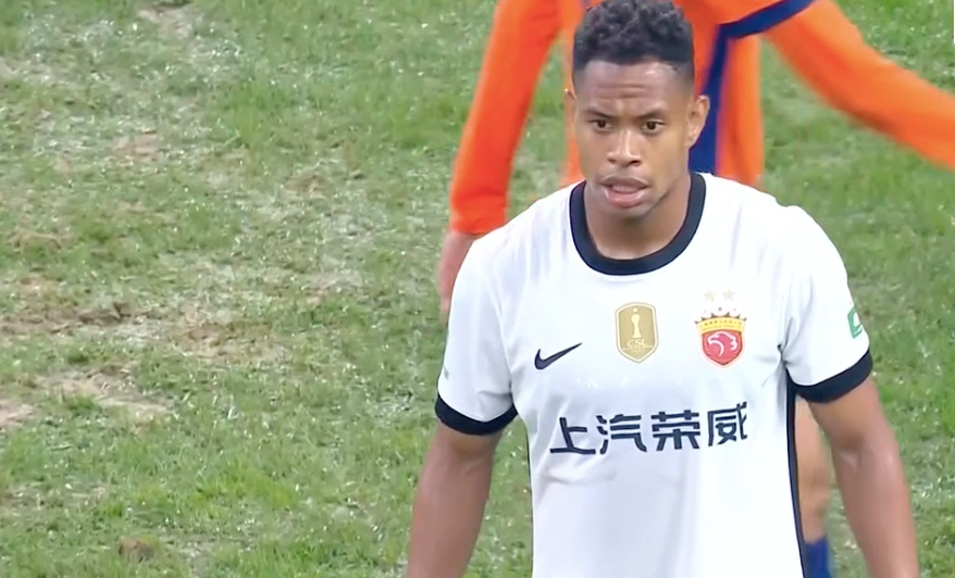 中超｜海港4-3绝杀青岛，莱昂纳多21球助攻球队拿下联赛4连胜