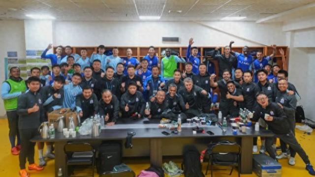 中超联赛｜上海申花2-1绝杀续命，蓉城58分紧咬海港，局势更刺激