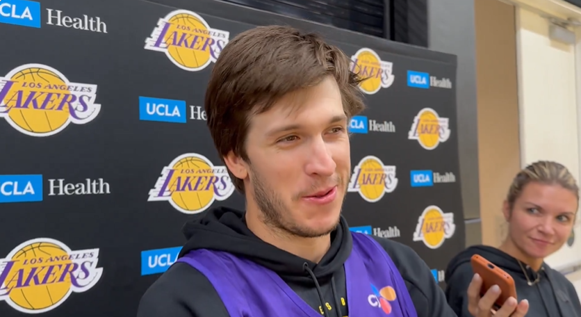 NBA 湖人当家争议：里夫斯不当勒布朗，5个实话