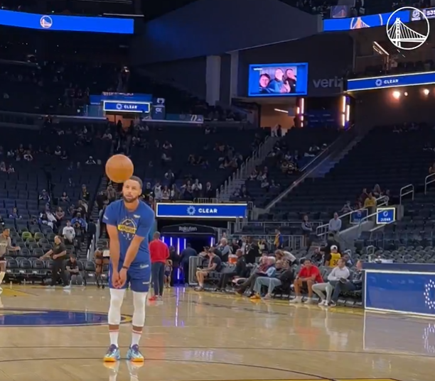 勇士NBA｜斯蒂芬·库里赛前自抛自扣，3个细节让快船队懵了