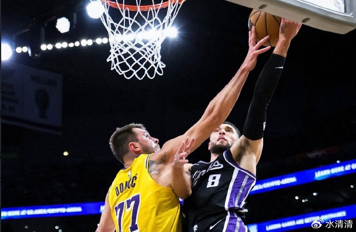 NBA｜半场61-58！湖人领先国王，东契奇16分，文森特5中5撑外线