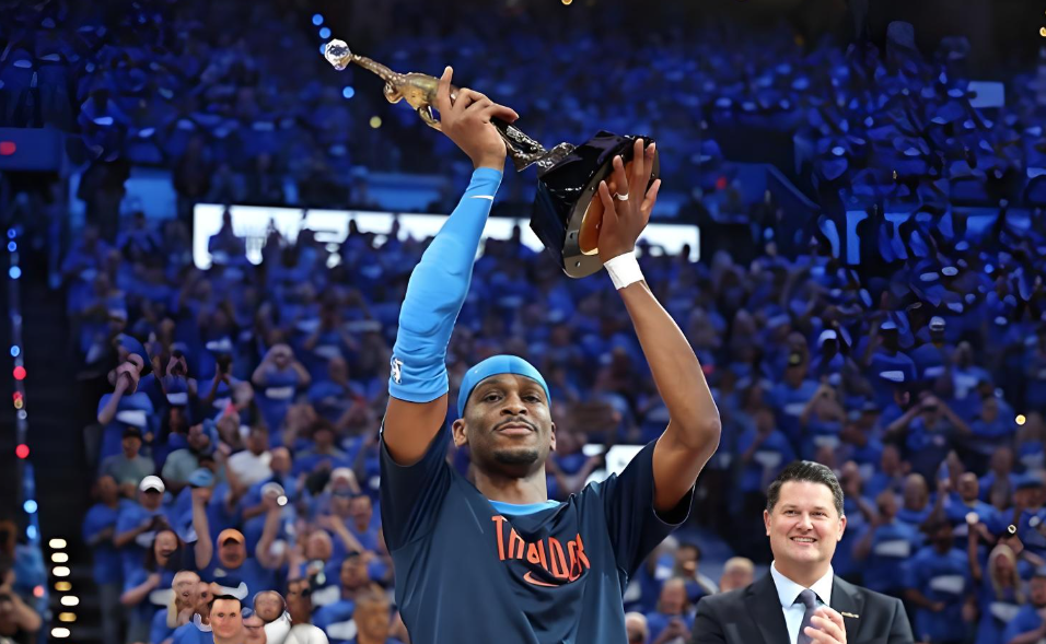 NBA｜26岁新王？雷霆夺冠拿下MVP+FMVP，32.7分压倒全场