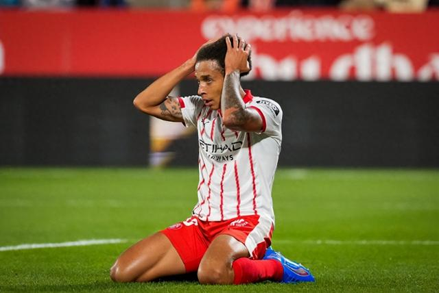 西甲｜第9轮巴萨对赫罗纳，维特塞尔倒钩处子球第3球