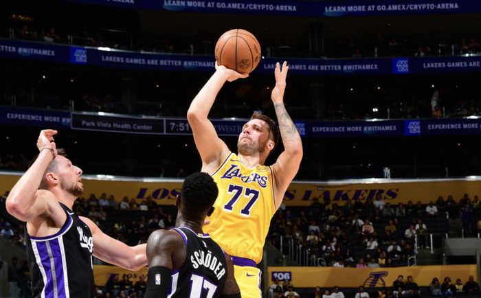 NBA|东契奇31分难救主,季前赛1胜5负给湖人和球迷敲警钟