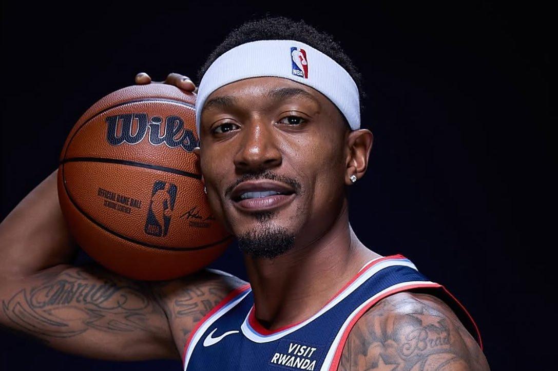 NBA｜季前赛收官：比尔快船半场12分显锋芒，恩比德237天复出得14分