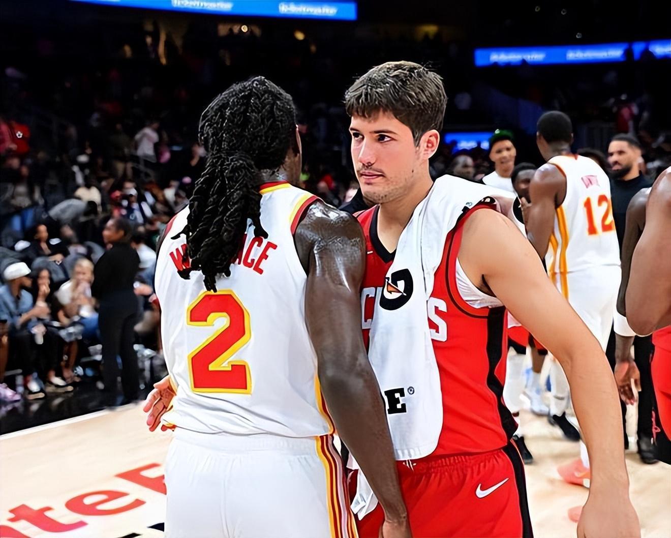 NBA季前赛火箭29分狂胜老鹰，里德-谢泼德爆发引爆新赛季期待