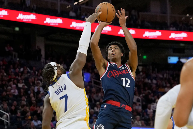 快船队106-103险胜勇士，NBA季前赛看克里斯蒂的第二春