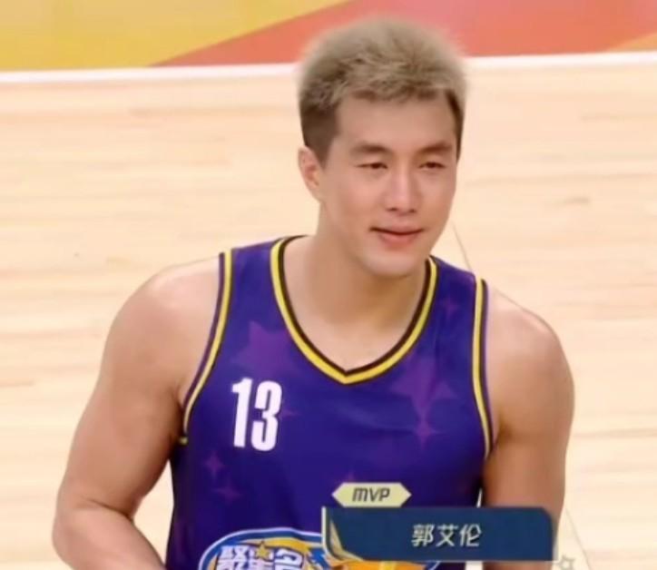 NBA｜名人队111-107险胜！郭艾伦43分MVP，麦蒂马布里同场引爆杭州