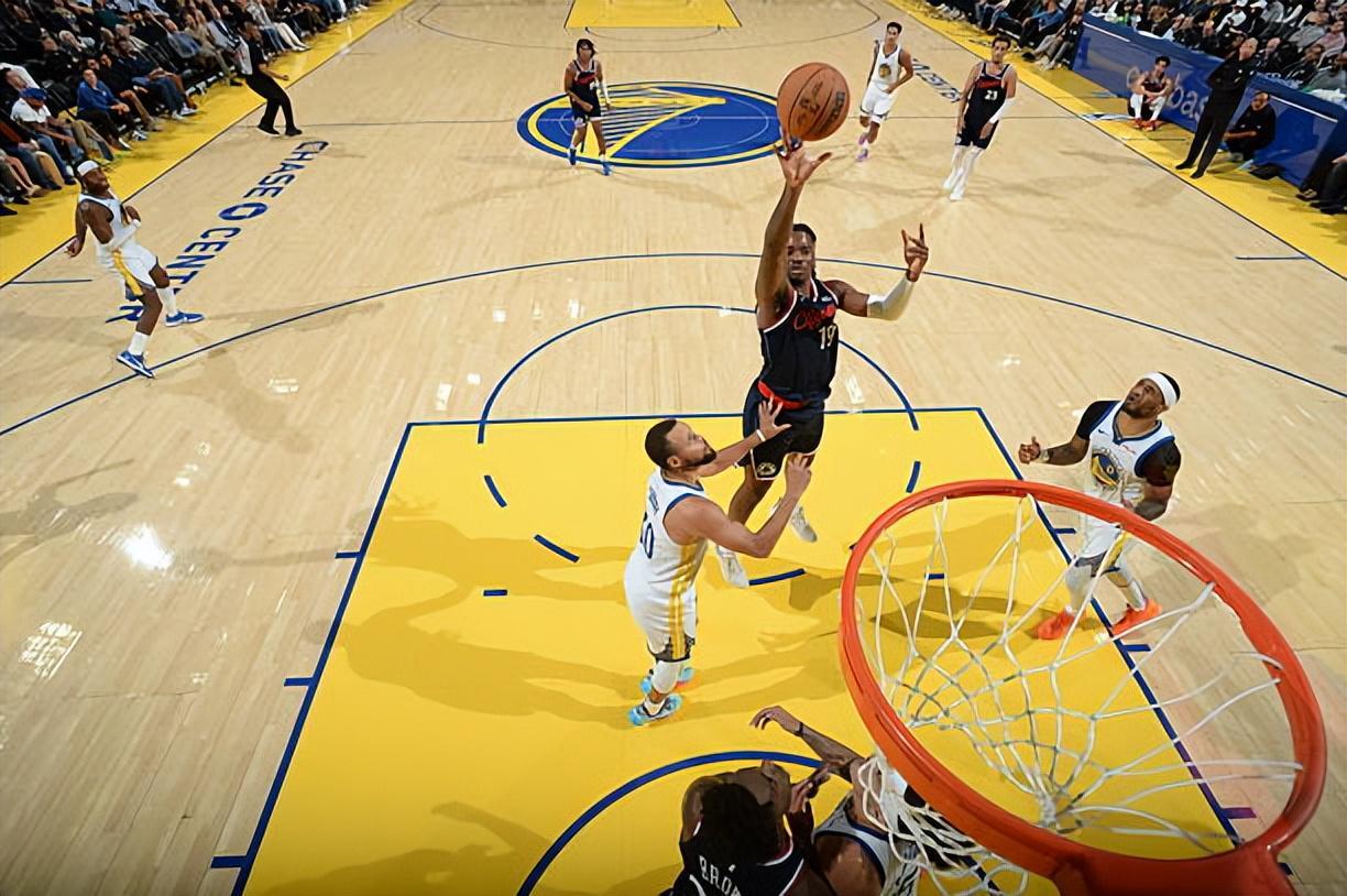 快船队 nba｜106-103险胜勇士，锋线新秀9分成悬念