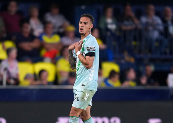 西甲｜贝蒂斯2-2绝平比利亚雷亚尔，卡梅隆·安东尼梅开二度惹争议