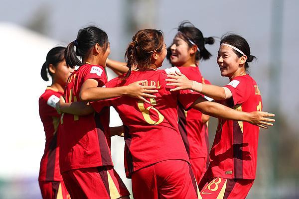 中国U17女足5比0挪威队，英超式猛攻在女足世界杯显形，王洪亮验证了他的筹码