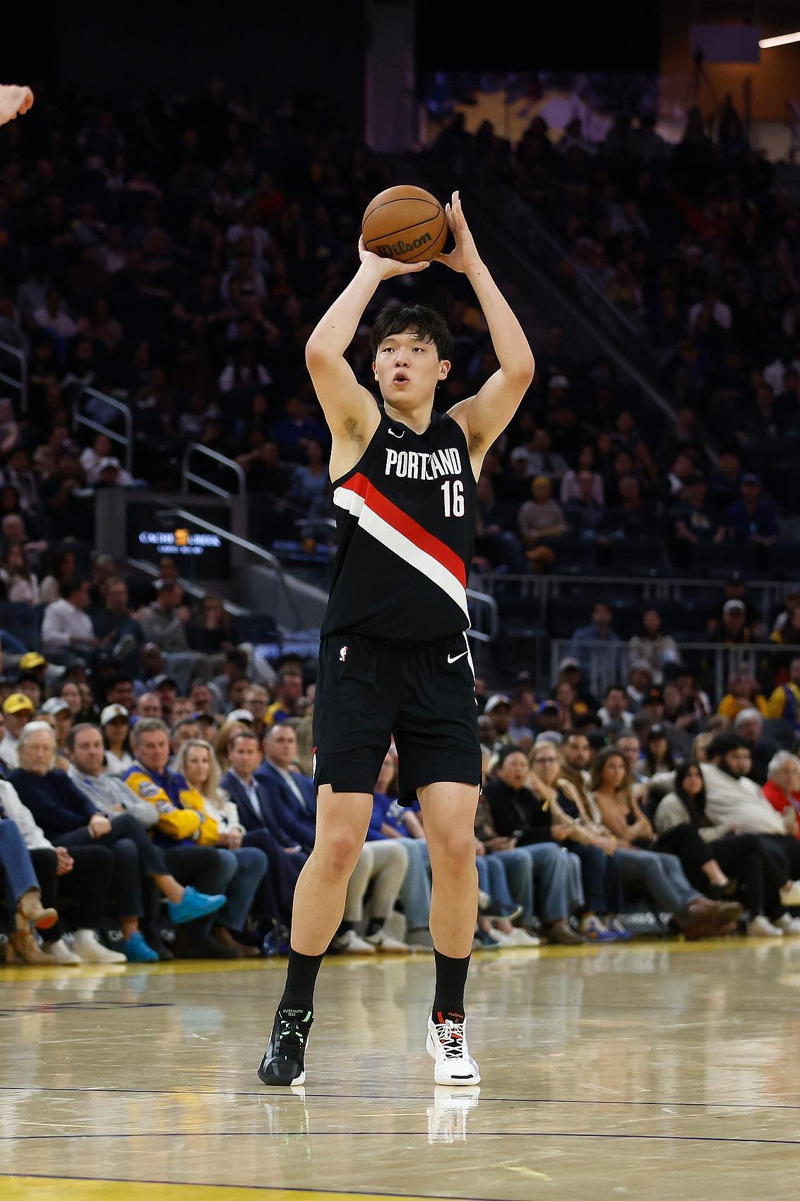 NBA｜选秀排名大翻盘：杨瀚森从16到9，季前赛场均8分引热议