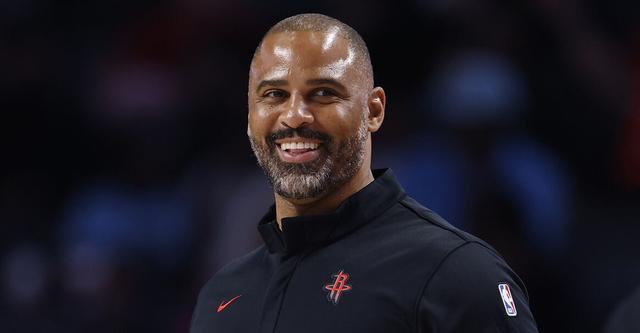 NBA｜火箭队双塔闹热，乌多卡笑说被8队模仿还自豪