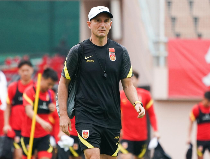 国足｜亚洲杯0进球2平1负，足协选帅4个月难产谁背锅？