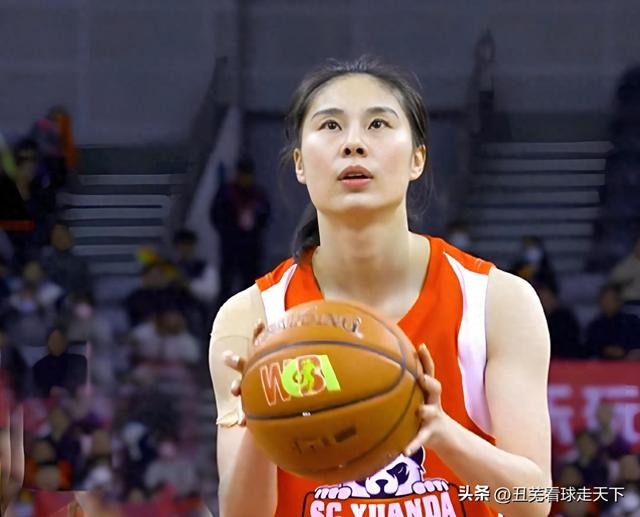 王思雨在全国女篮锦标赛|四川夺冠的2个理由,控卫位置谁能挡?