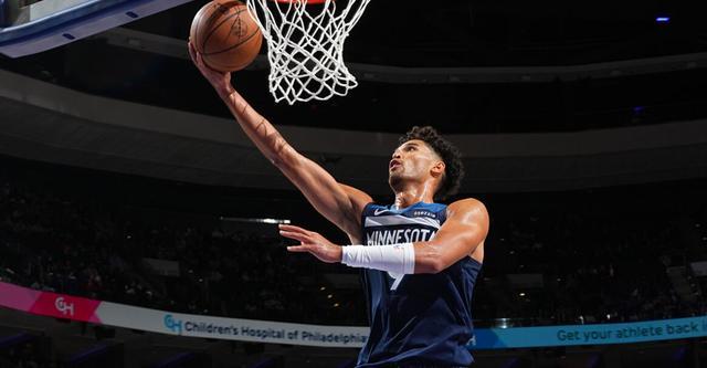 NBA｜明尼苏达森林狼缩编至17人，朱赞季前赛13.9分入队震动名单