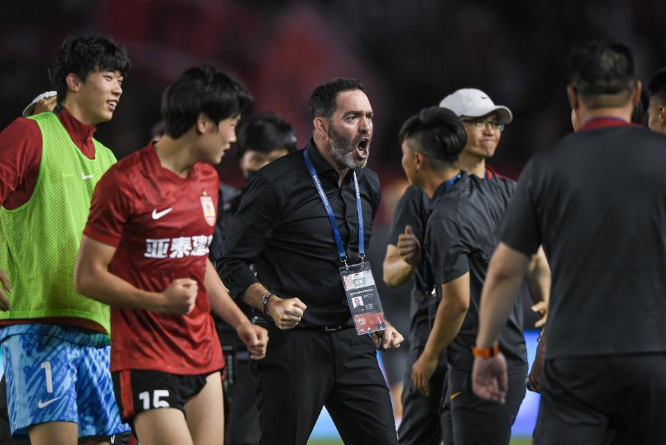 中超｜裁判翻车！亚泰一回合越位争议暴露3大问题