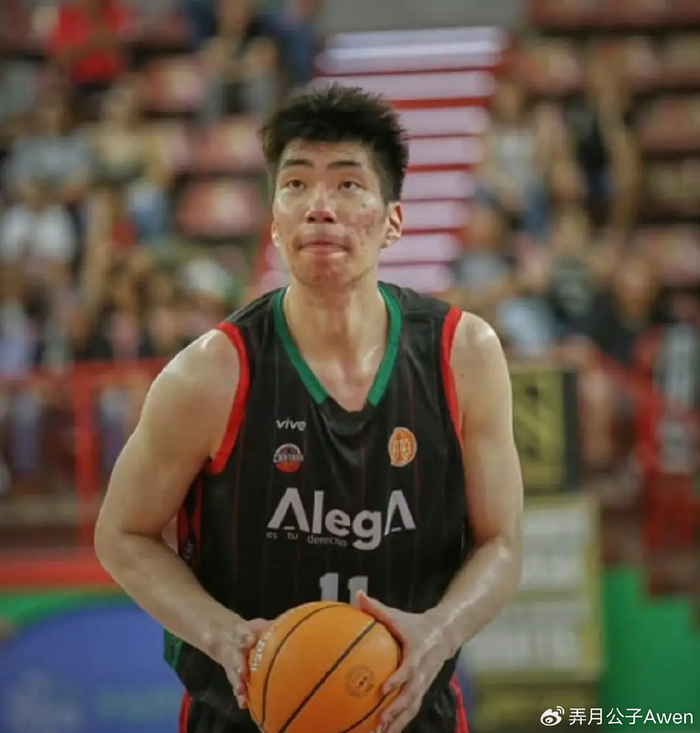 西乙|4场场均4.3分,余嘉豪在旅欧的尴尬比CBA更刺眼