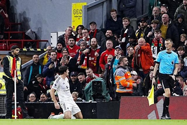 英超｜曼联时隔9年客胜安菲尔德，马奎尔84分钟绝杀！