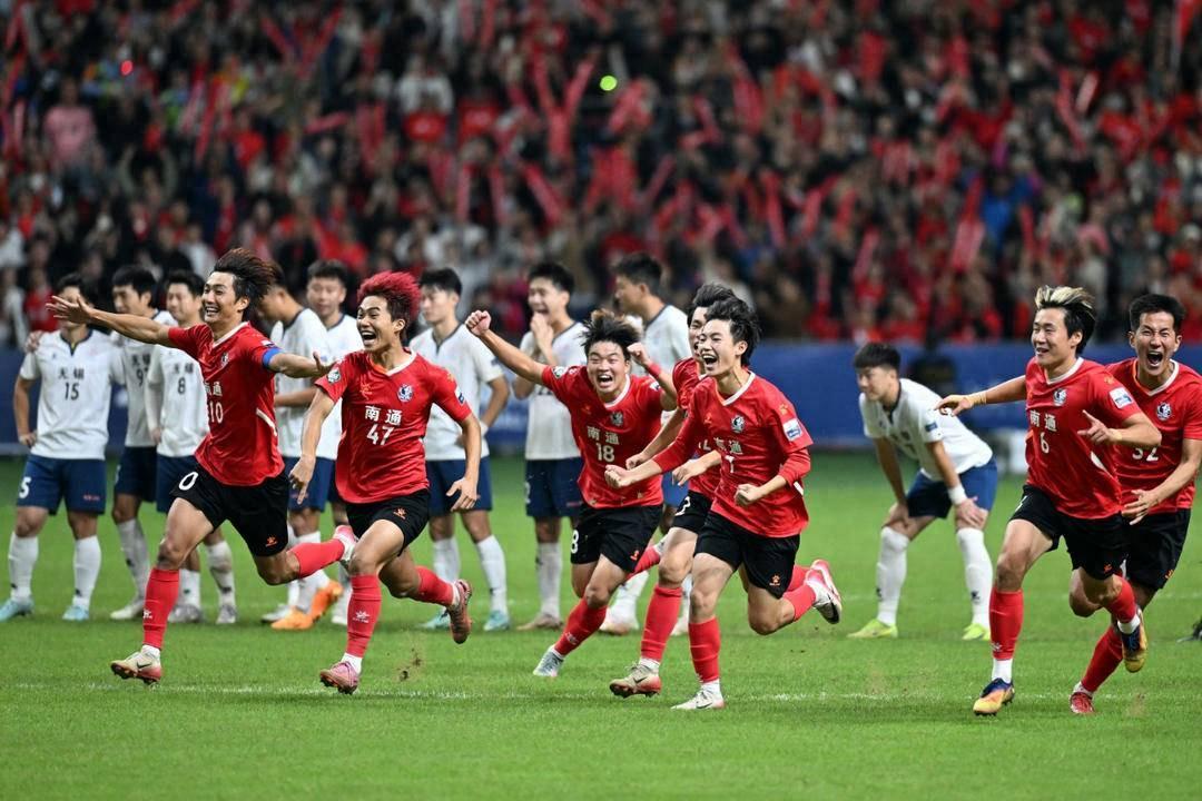 苏超｜半决赛两场点球8比7和4比2，泰州黑马崛起南通市封神