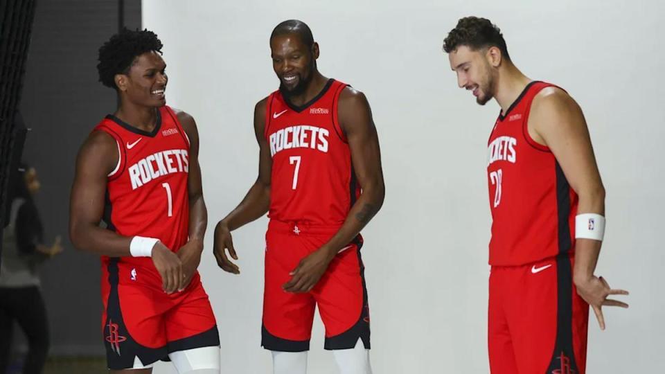 NBA火箭队2年9000万续约，湖人别睡了，西部局势变天