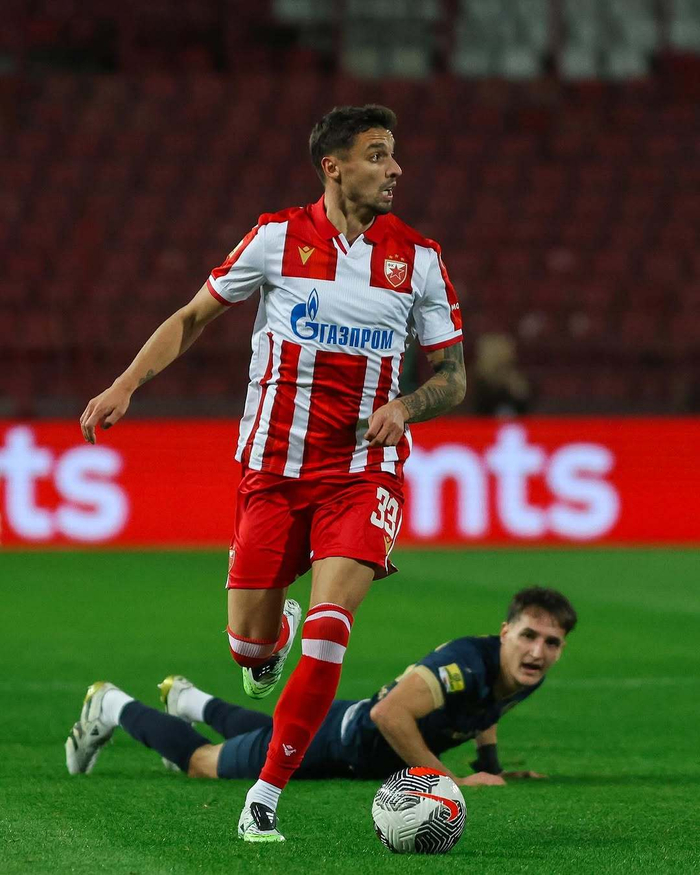 塞尔维亚超级联赛｜贝尔格莱德红星6:1碾压新贝尔格莱德，这场胜利值几个赞？