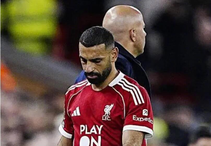 穆罕默德·萨拉赫英超7场难破荒，利物浦1-2曼联一夜成话题