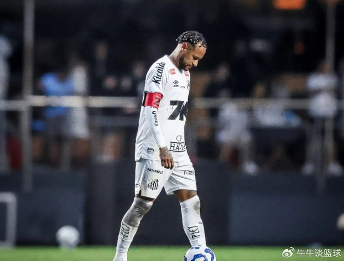 巴甲｜桑托斯仅赢8场，27轮摇摆保级，内马尔续约成最大变数