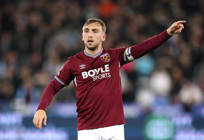 英超｜布伦特福德2:0击败西汉姆联，曼联领先9分的警告