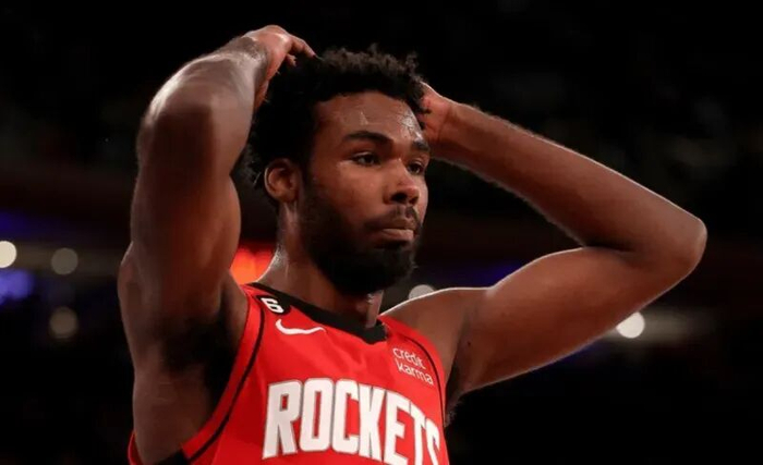 NBA火箭：伊森没谈妥成受限，丹尼尔斯4年1亿搅局市场