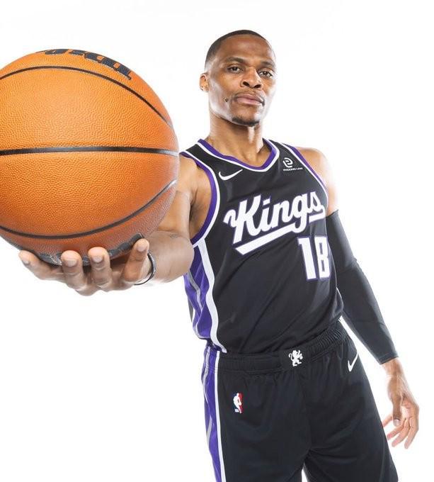 NBA｜威少加盟国王引担忧：曾在决胜时刻被换下3次露怨色