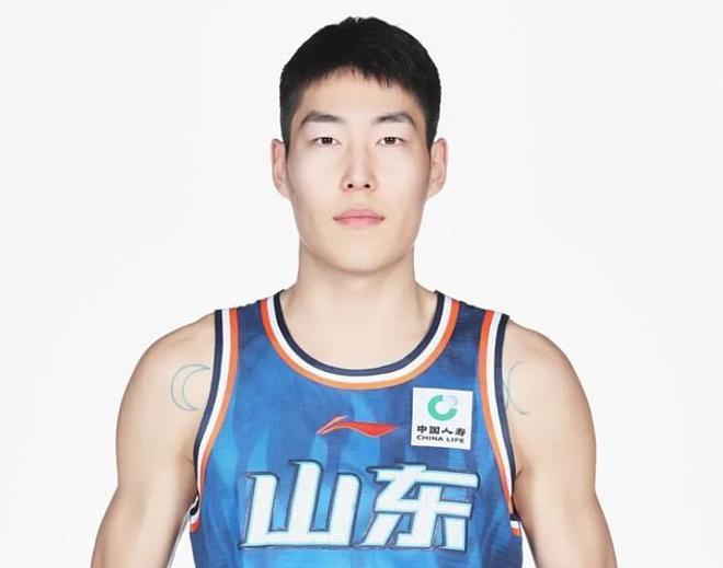 cba选秀弃将阿泽蒙BA单场101分，山东男篮的裁人决定太扎眼