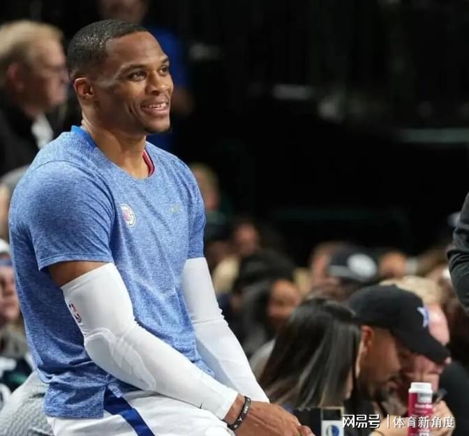 NBA：威少发布会掀3大话题，湖人恩怨与詹姆斯关系被拷问