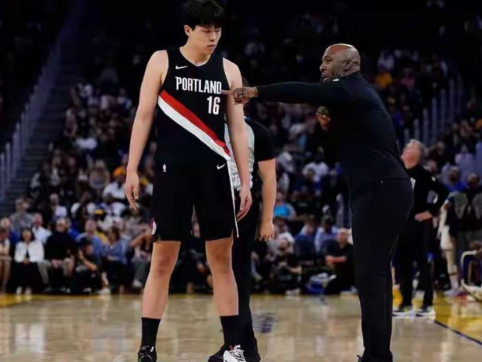 NBA：杨瀚森10月23日首秀在即，开拓者轮换有戏吗？