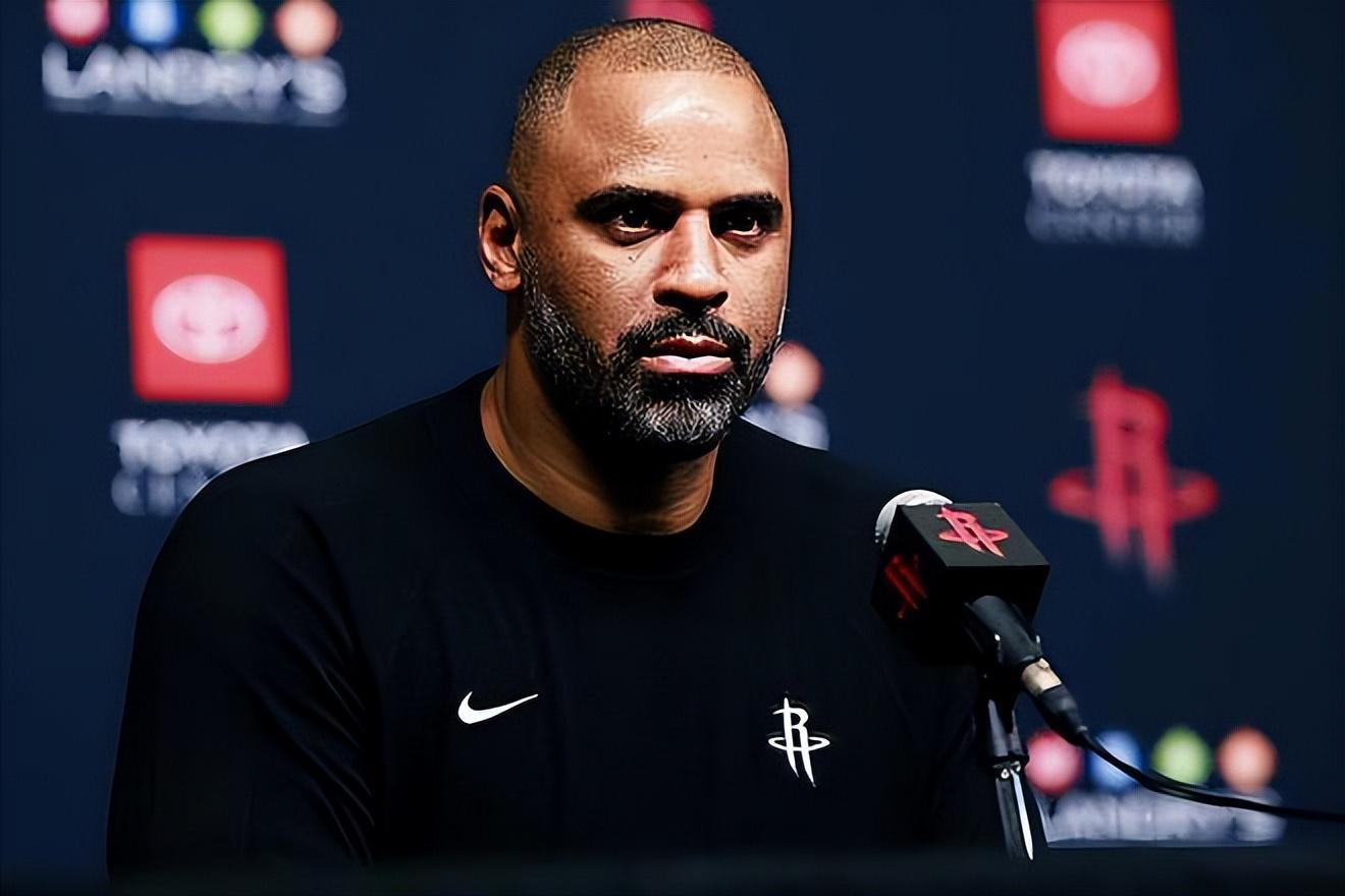 NBA火箭：乌度卡让申京打四号位，季前赛13.3分8.7助攻，杜兰特两年9000万续约