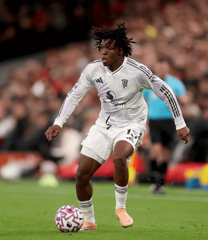 英超后卫对抗榜：塔科夫斯基56次领跑，曼联54次紧随