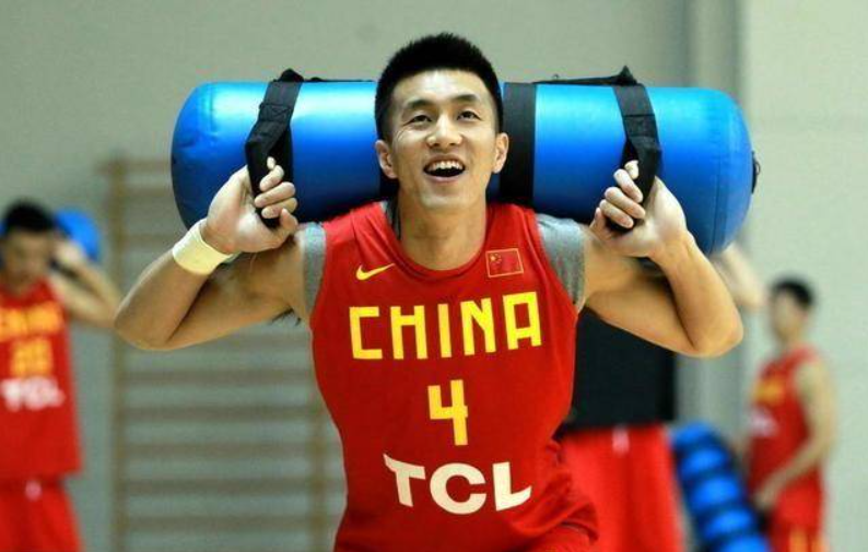 CBA往事再起：郭艾伦否认领头，2011国青“血书门”真相还能还清吗？